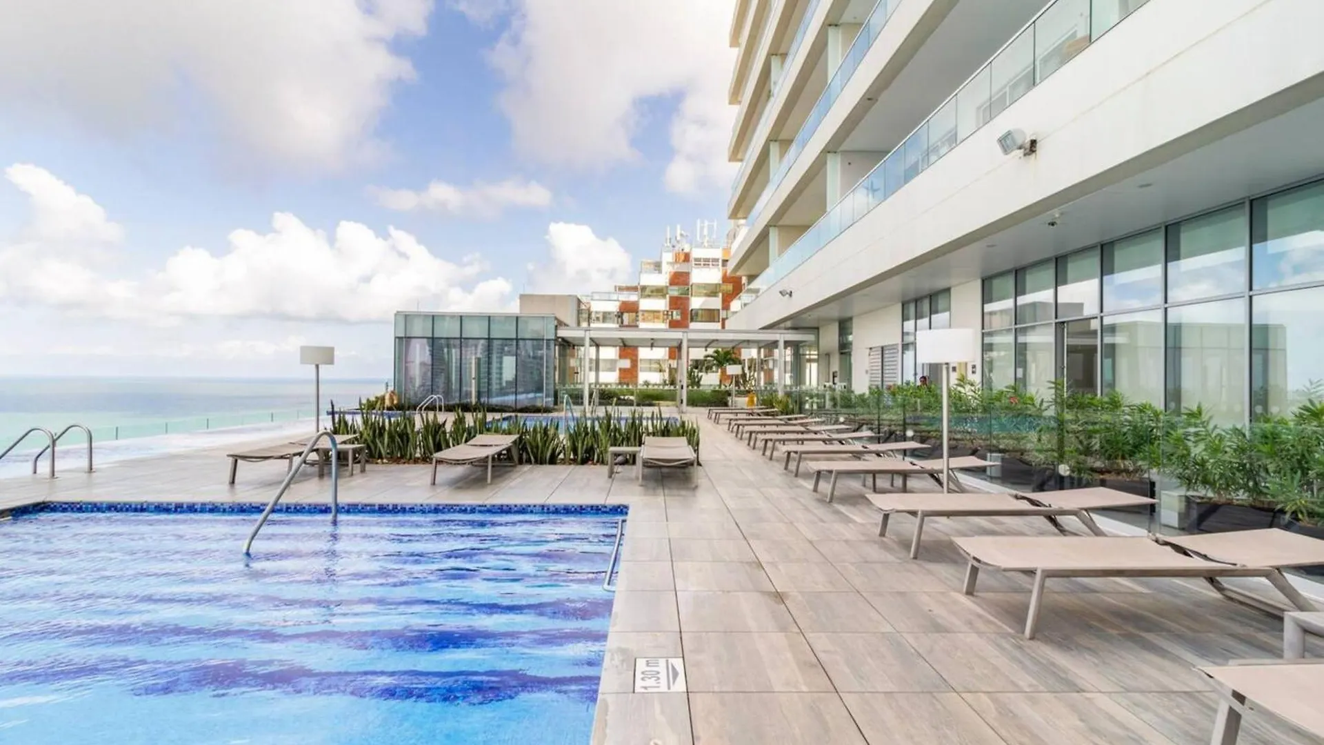 Apartasuites Edificio H2 - Vistas Al Mar & Bahia Cartagena 0*,